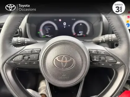 Photo 12 Toyota Yaris  116h Collection 5p MC24