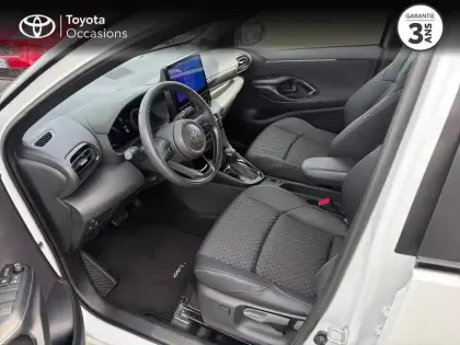Photo 10 Toyota Yaris  116h Collection 5p MC24