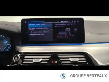 Photo 14 BMW Serie 5 Série 5 545eA xDrive 394ch M Sport Steptronic