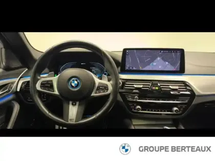 Photo 7 BMW Serie 5 Série 5 545eA xDrive 394ch M Sport Steptronic