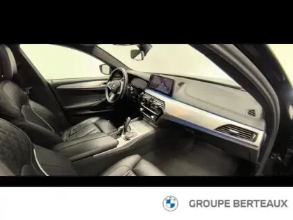 Photo 10 BMW Serie 5 Série 5 545eA xDrive 394ch M Sport Steptronic