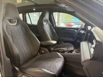 Photo 14 Volkswagen Tiguan  1.5 eTSI 150ch R-Line Edition DSG7