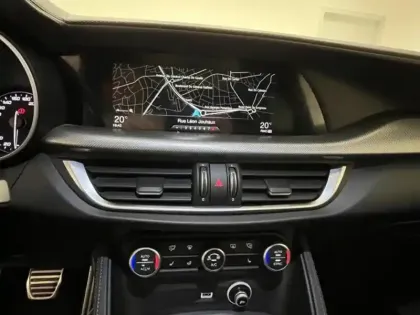 Photo 12 Alfa Romeo Stelvio  2.2 Diesel 210ch Lusso Q4 AT8