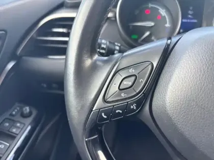 Photo 12 Toyota C-HR  122h Edition 2WD E-CVT