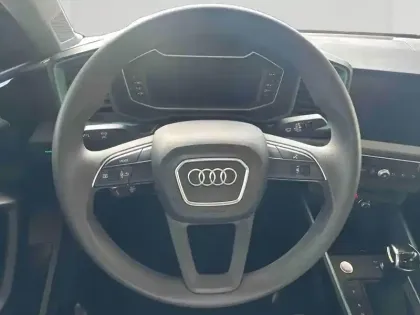 Photo 11 Audi A1  Sportback 35 TFSI 150ch S line S tronic 7 8cv