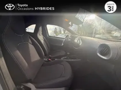 Photo 13 Toyota Aygo X  116h Graphic