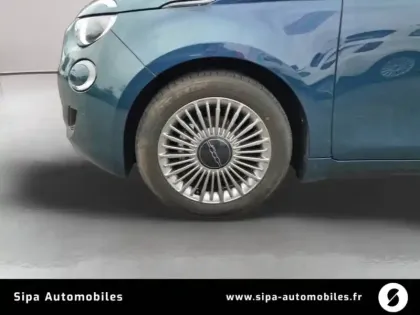 Photo 8 Fiat 500  e 95 ch
