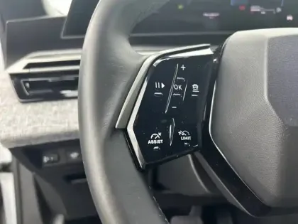 Photo 18 Peugeot 5008  Hybrid 145 ch e-DCS6