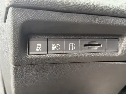 Photo 24 Peugeot 308  PHEV 225 e-EAT8