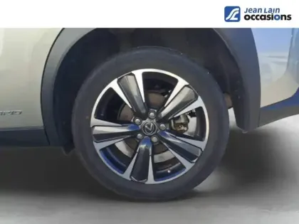Photo 8 Lexus UX  250h 2WD