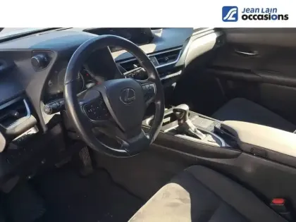 Photo 10 Lexus UX  250h 2WD