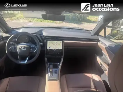 Photo 17 Lexus Lbx  2WD