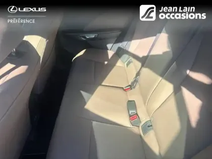 Photo 16 Lexus Lbx  2WD