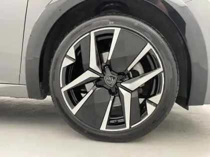 Photo 16 Peugeot 208  Hybrid 136 e-DCS6