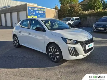 Photo 32 Peugeot 208  Hybrid 100 e-DCS6