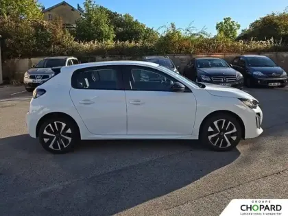 Photo 35 Peugeot 208  Hybrid 100 e-DCS6