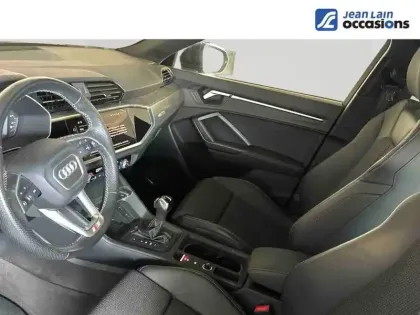 Photo 17 Audi Q3  45 TFSIe 245 ch S tronic 6