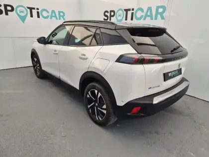 Photo 6 Peugeot 2008  Electrique 136 ch