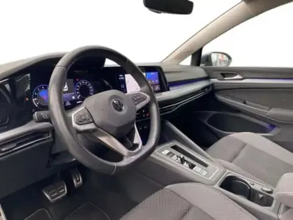 Photo 8 Volkswagen Golf 1.5 eTSI OPF 130 DSG7 Active