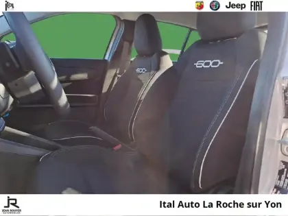 Photo 8 Fiat 600  1.2 Hybrid Turbo 110ch eDCT6