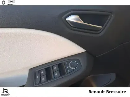 Photo 13 Renault Clio  1.6 E-Tech hybride 145ch Techno