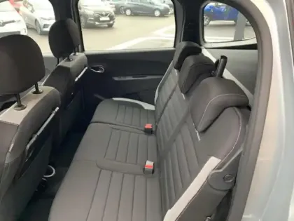 Photo 11 Dacia Lodgy  1.3 TCe 130ch FAP Stepway 5 places E6D-Full