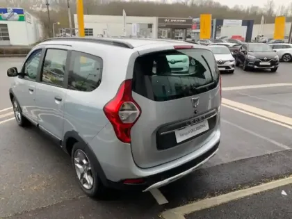 Photo 6 Dacia Lodgy  1.3 TCe 130ch FAP Stepway 5 places E6D-Full