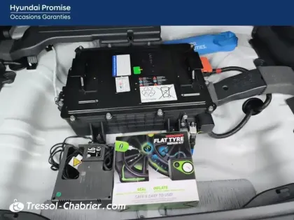 Photo 26 Hyundai Kona  1.6 CRDi 136 Hybrid 48V Creative