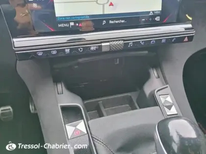 Photo 12 DS DS 7 DS7 Crossback BlueHDi 130 BVM6 Performance Line