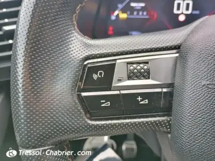 Photo 18 DS DS 7 DS7 Crossback BlueHDi 130 BVM6 Performance Line