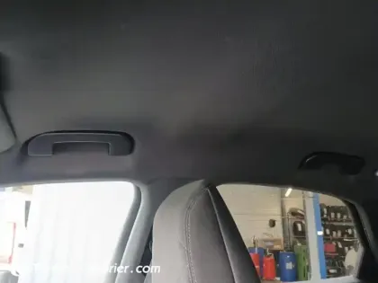 Photo 24 DS DS 7 DS7 Crossback BlueHDi 130 BVM6 Performance Line