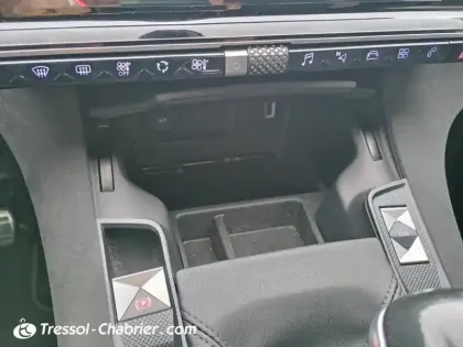 Photo 21 DS DS 7 DS7 Crossback BlueHDi 130 BVM6 Performance Line