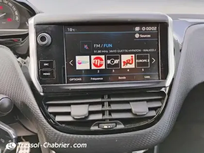 Photo 20 Peugeot 208  1.2 PureTech 110ch S&S BVM5 GT Line