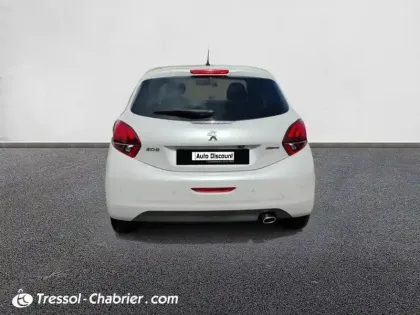 Photo 16 Peugeot 208  1.2 PureTech 110ch S&S BVM5 GT Line