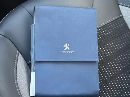 Photo 15 Peugeot 2008  PureTech 110ch S&S EAT6 Allure