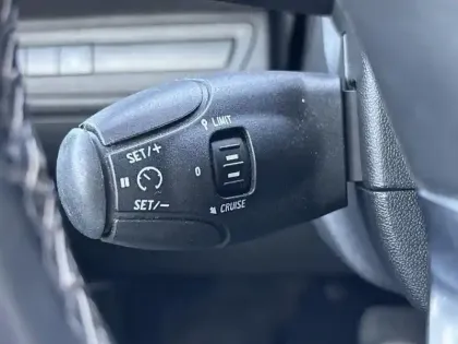 Photo 17 Peugeot 2008  PureTech 110ch S&S EAT6 Allure