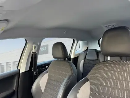 Photo 24 Peugeot 2008  PureTech 110ch S&S EAT6 Allure