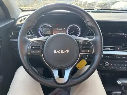 Photo 14 Kia Niro Gén. I Ph2 Active 5