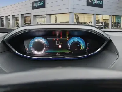 Photo 9 Peugeot 3008  Hybrid 225 e-EAT8 Allure Pack