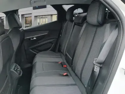 Photo 22 Peugeot 3008  Hybrid 225 e-EAT8 Allure Pack