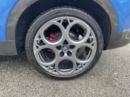 Photo 10 Alfa Romeo Tonale  1.5 Hybrid 130ch Edizione Speciale TCT