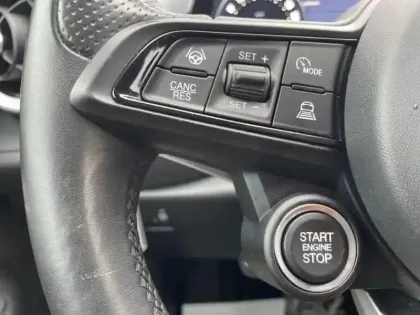 Photo 13 Alfa Romeo Tonale  1.5 Hybrid 130ch Edizione Speciale TCT