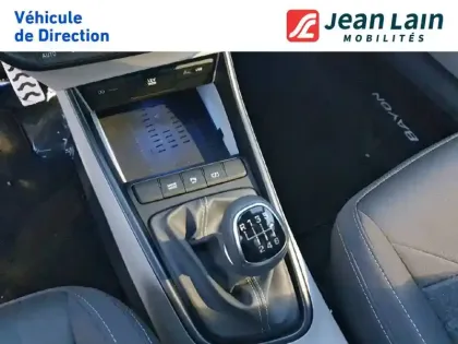 Photo 12 Hyundai Bayon  1.0 T-GDi 100 Hybrid 48V