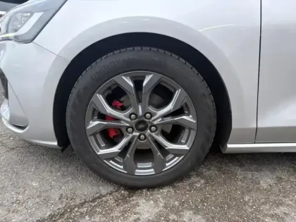 Photo 8 Ford Focus  1.0 Flexifuel mHEV 125ch ST-Line Design