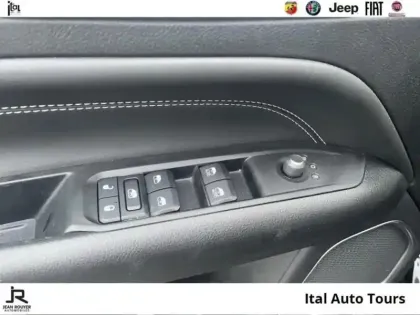 Photo 28 Jeep Compass  1.3 Turbo T4 190ch PHEV 4xe Night Eagle AT6 eAWD