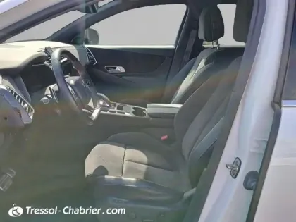 Photo 8 DS DS 7 DS7 Crossback PureTech 180 EAT8 Performance Line