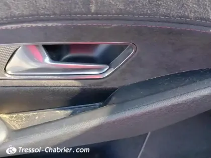 Photo 19 DS DS 7 DS7 Crossback PureTech 180 EAT8 Performance Line