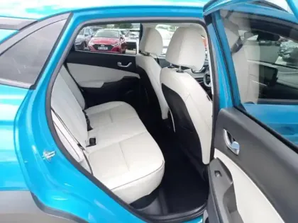 Photo 8 Hyundai Kona  1.6 CRDi 136ch Hybrid 48V Executive DCT-7