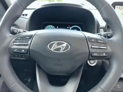 Photo 13 Hyundai Kona  1.6 CRDi 136ch Hybrid 48V Executive DCT-7