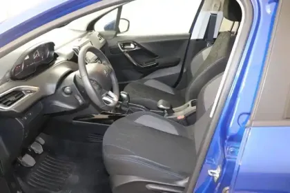 Photo 6 Peugeot 2008  BlueHDi 100ch S&S BVM5